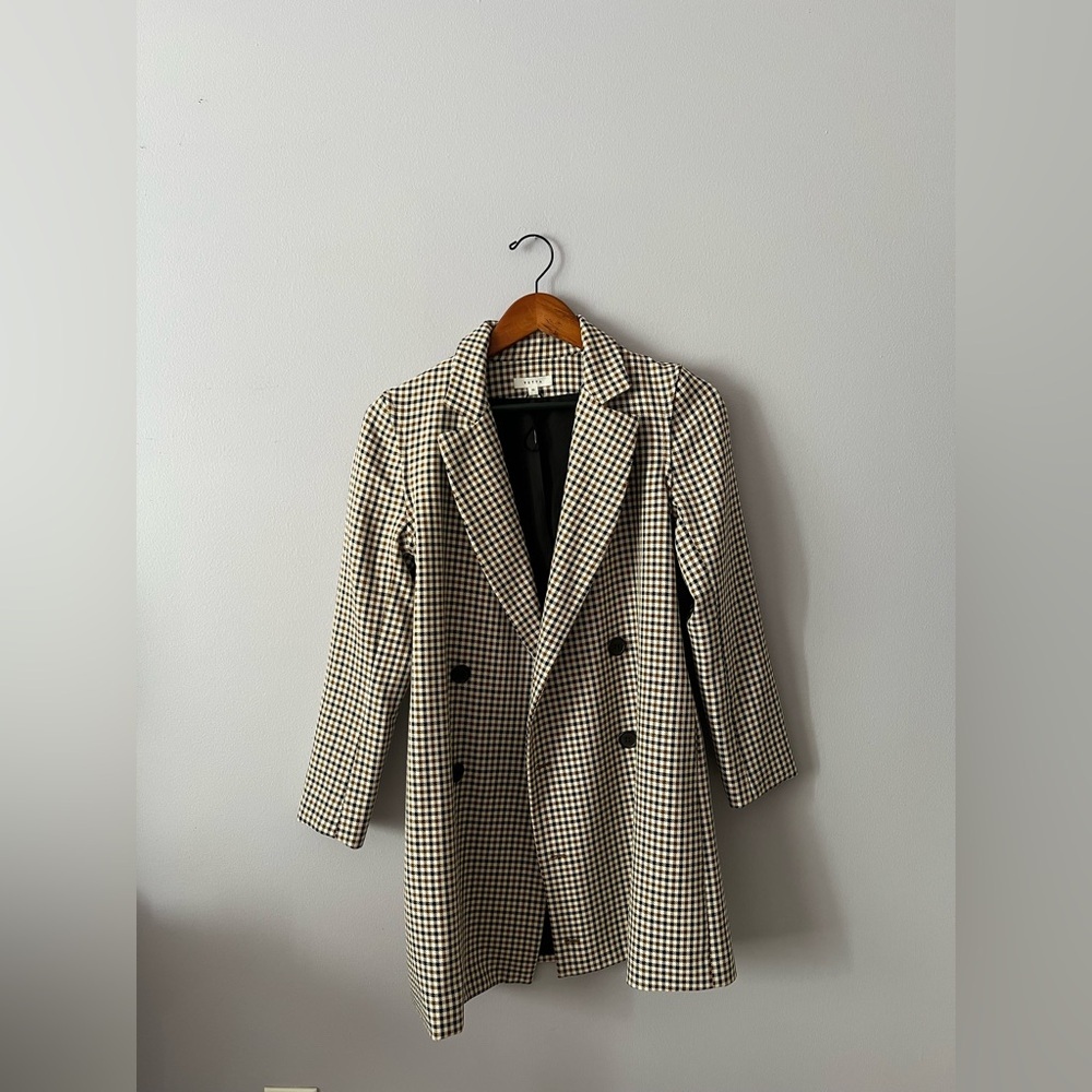 Vetta Black And Cream Checkered Blazer